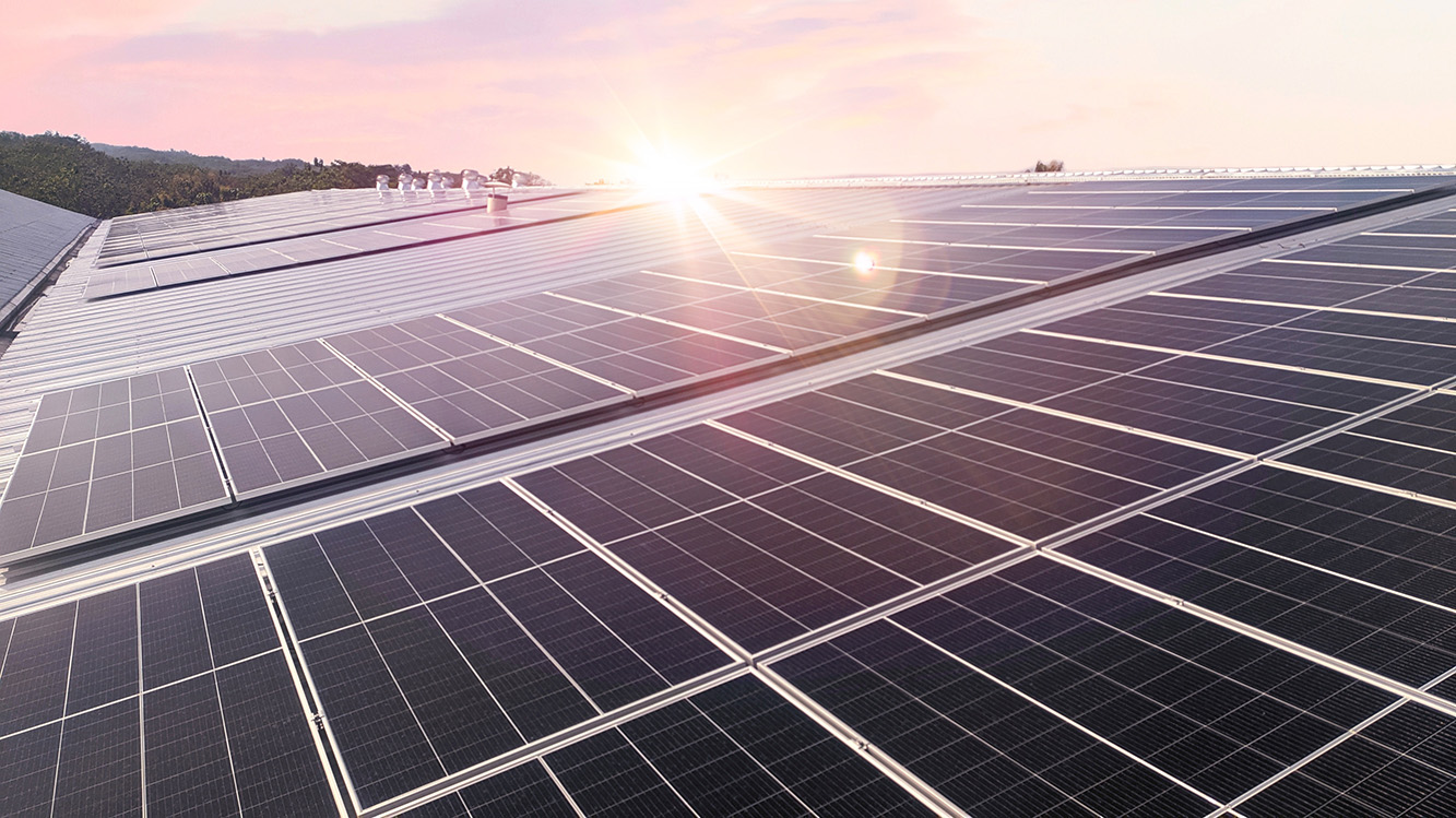 How Commercial Solar Impacts Your Roof Warranty (and How to Avoid Issues)